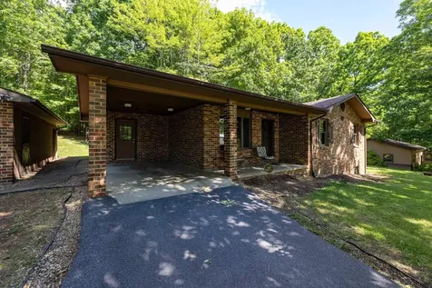 2416 Newport Road Shenandoah VA 22849