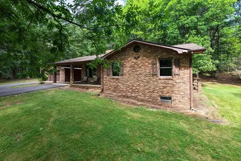 2416 Newport Road Shenandoah VA 22849