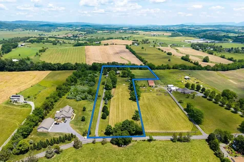3980 Greenmount Road Rockingham VA 22802