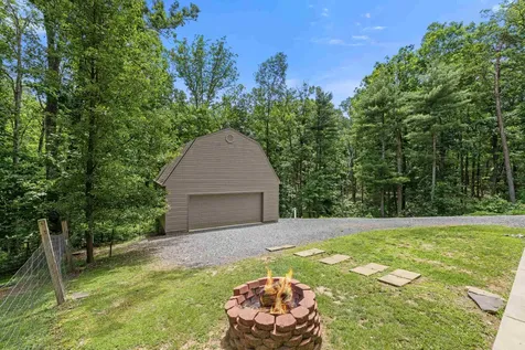 88 Pin Oak Lane Mt Jackson VA 22842