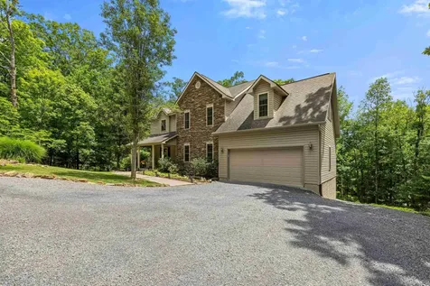 88 Pin Oak Lane Mt Jackson VA 22842