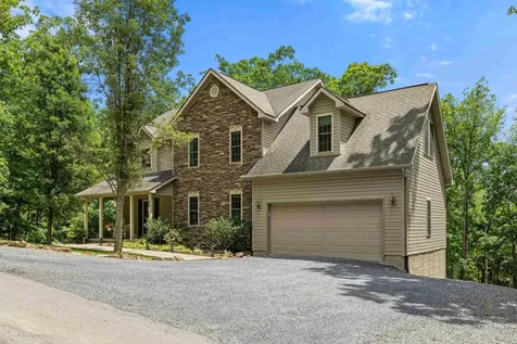88 Pin Oak Lane Mt Jackson VA 22842