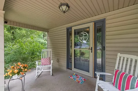 88 Pin Oak Lane Mt Jackson VA 22842