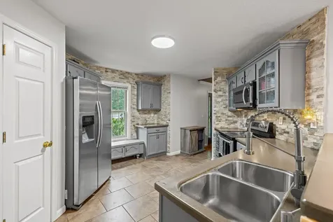 88 Pin Oak Lane Mt Jackson VA 22842