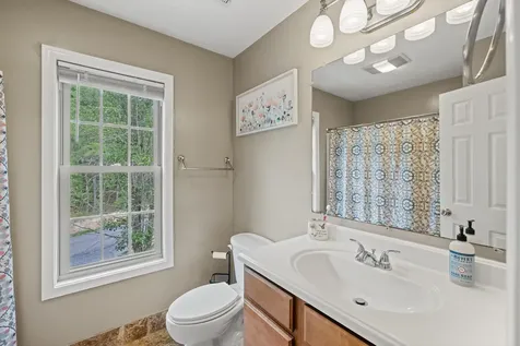88 Pin Oak Lane Mt Jackson VA 22842