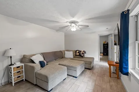 88 Pin Oak Lane Mt Jackson VA 22842