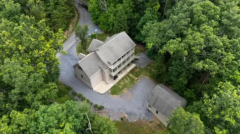 88 Pin Oak Lane Mt Jackson VA 22842