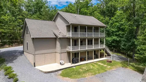 88 Pin Oak Lane Mt Jackson VA 22842
