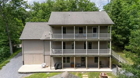 88 Pin Oak Lane Mt Jackson VA 22842