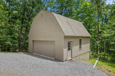 88 Pin Oak Lane Mt Jackson VA 22842