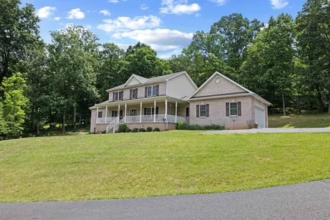256 Skylar Lanes Way Winchester VA 22603