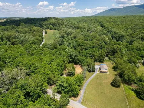 456 Dabneys Road Raphine VA 24472