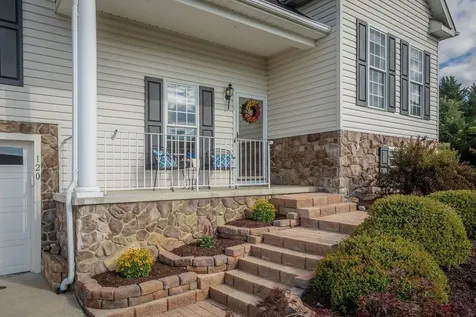 120 David Circle Penn Laird VA 22846