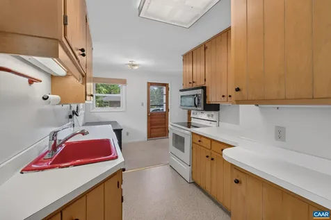 117 Buckingham Circle Charlottesville VA 22903