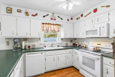 21 Stuart Avenue Stuarts Draft VA 24401