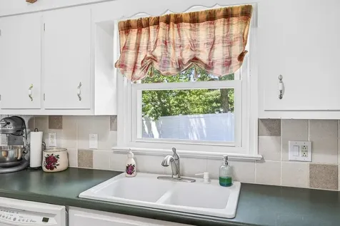 21 Stuart Avenue Stuarts Draft VA 24401