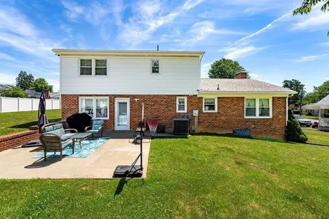 21 Stuart Avenue Stuarts Draft VA 24401