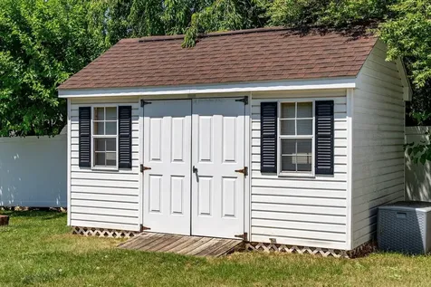 21 Stuart Avenue Stuarts Draft VA 24401