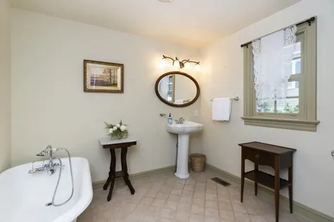 26 Fayette Street Staunton VA 24401