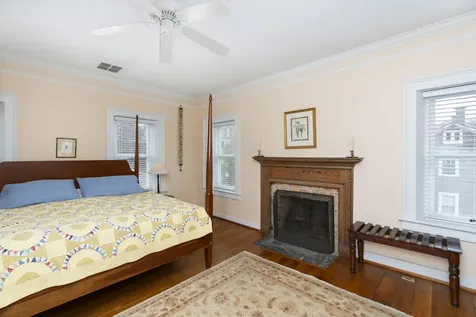 26 Fayette Street Staunton VA 24401