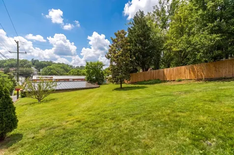 26 Fayette Street Staunton VA 24401