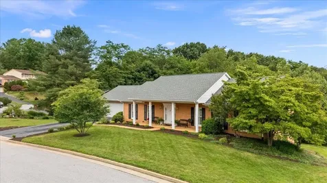 610 Woodmont Drive Staunton VA 24401