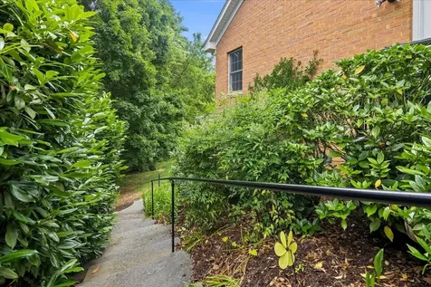 610 Woodmont Drive Staunton VA 24401