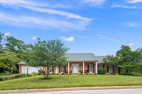 610 Woodmont Drive Staunton VA 24401