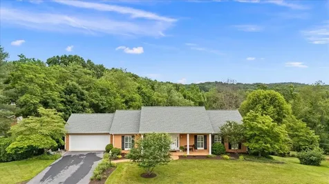 610 Woodmont Drive Staunton VA 24401