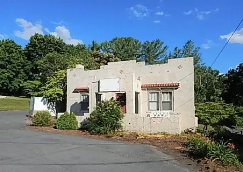 2505 Augusta Street N Staunton VA 24401