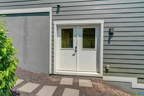 401 Lochlyn Hill Drive Charlottesville VA 22901