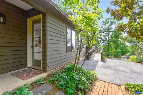 43 Creekside Circle Charlottesville VA 22902