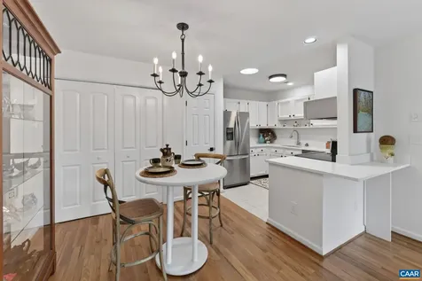 43 Creekside Circle Charlottesville VA 22902