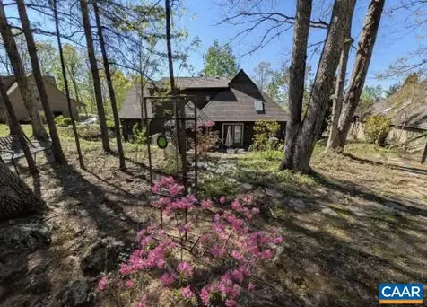 43 Creekside Circle Charlottesville VA 22902