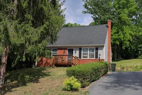 394 Horace Avenue Waynesboro VA 22980