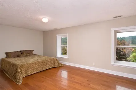 229 Summerdean Road Middlebrook VA 24459