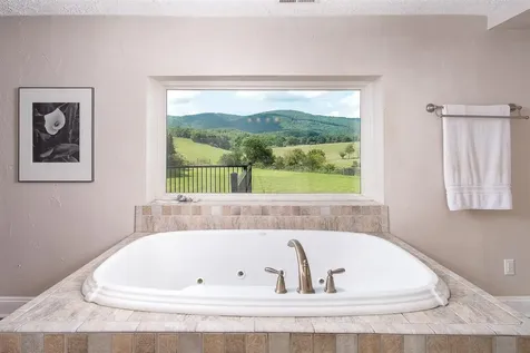 229 Summerdean Road Middlebrook VA 24459