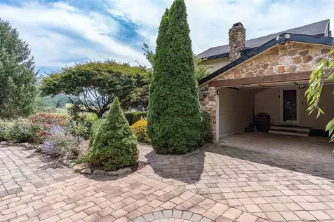 229 Summerdean Road Middlebrook VA 24459