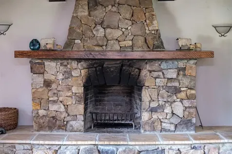 229 Summerdean Road Middlebrook VA 24459