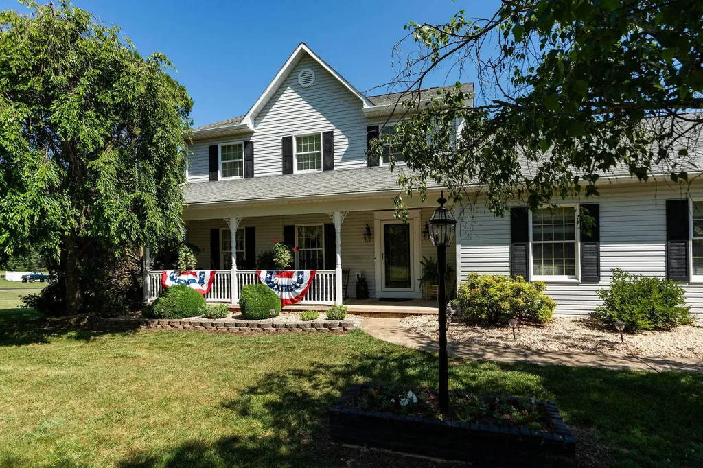39 Cranberry Drive Stuarts Draft VA 24477