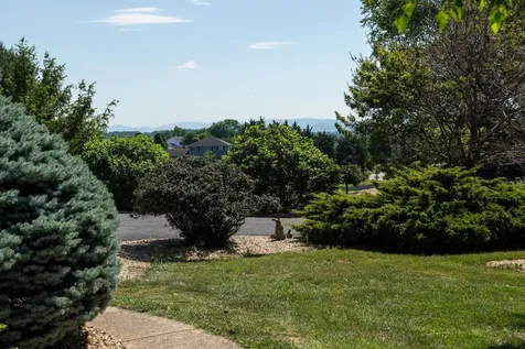 39 Cranberry Drive Stuarts Draft VA 24477