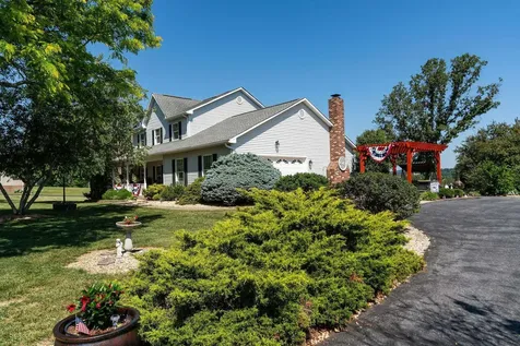 39 Cranberry Drive Stuarts Draft VA 24477