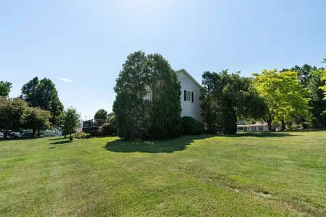 39 Cranberry Drive Stuarts Draft VA 24477