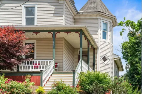 223 Madison Place N Staunton VA 24401