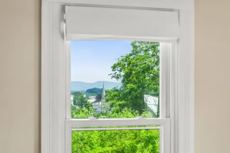 223 Madison Place N Staunton VA 24401