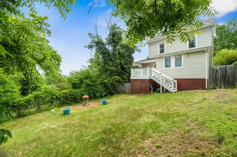 223 Madison Place N Staunton VA 24401