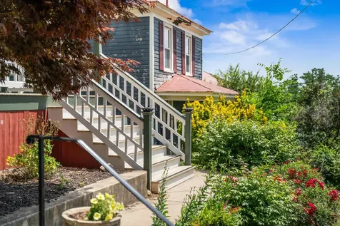 223 Madison Place N Staunton VA 24401
