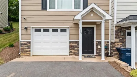 1104 Bluemoon Drive Rockingham VA 22801