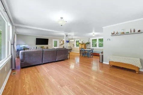 356 White Oak Lane New Market VA 22844