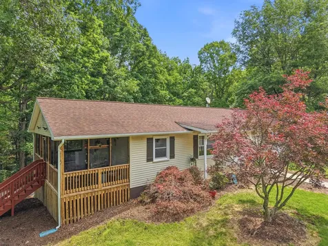 356 White Oak Lane New Market VA 22844